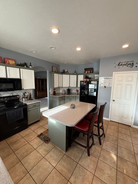 Tiny photo for 1453 S 400 E, Kaysville, UT 84037 (MLS # 2151129)