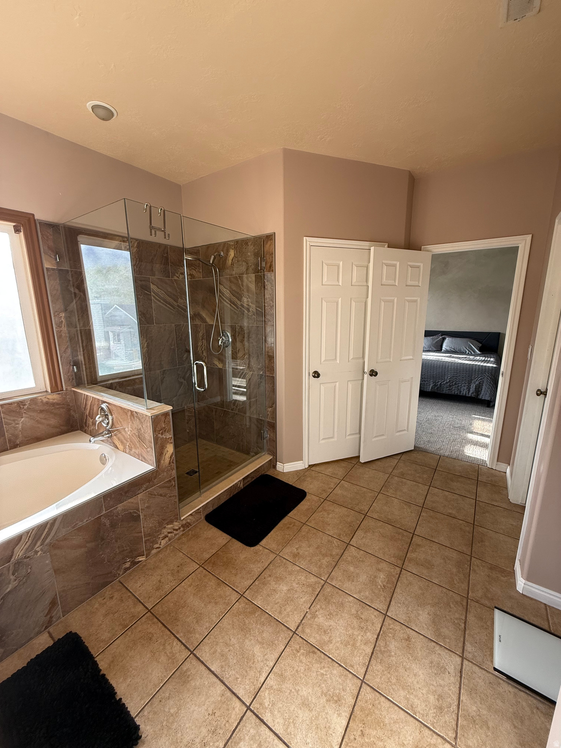 FOX POINTE - Residential