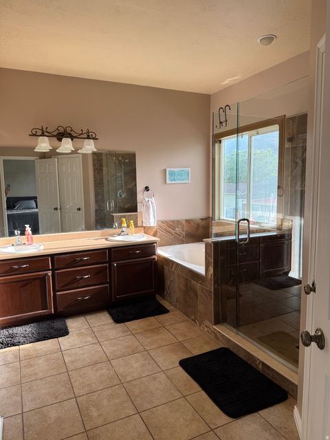 Tiny photo for 1453 S 400 E, Kaysville, UT 84037 (MLS # 2151129)