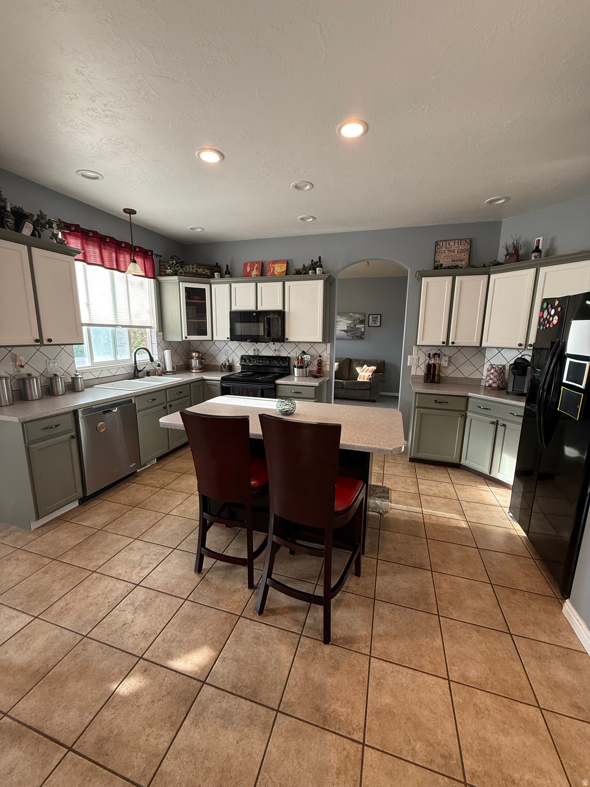 FOX POINTE - Residential