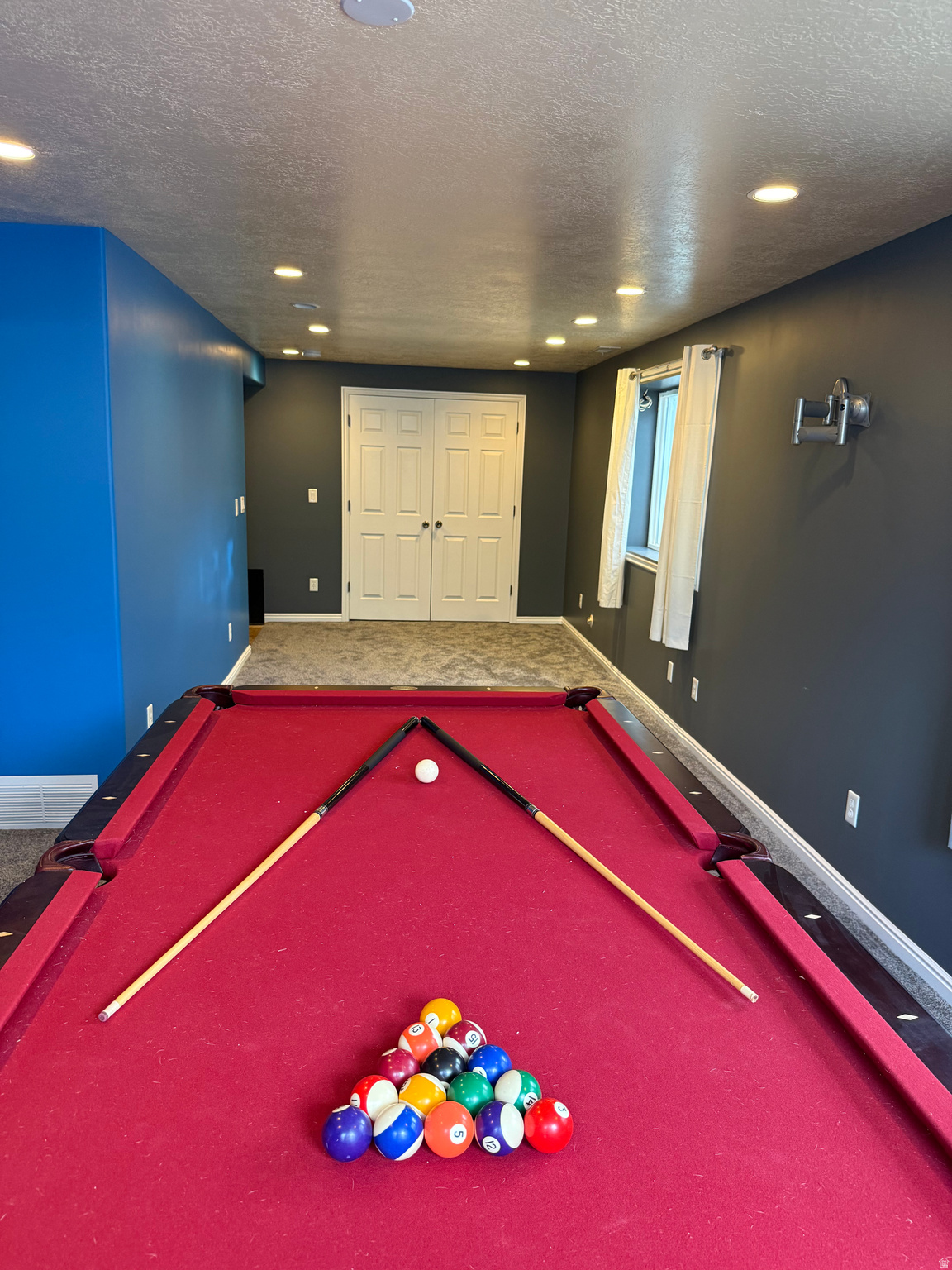 FOX POINTE - Residential