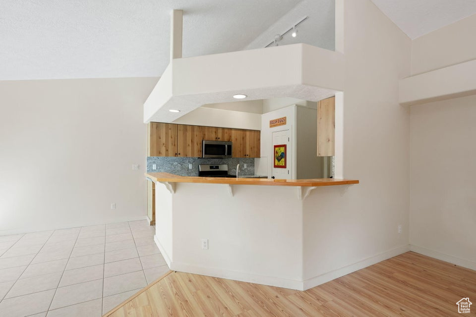 SANTA CLARA HEIGHTS R - Residential
