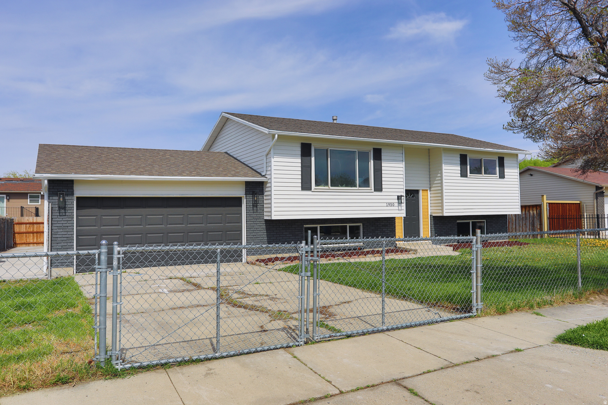 MEADOWS - Residential