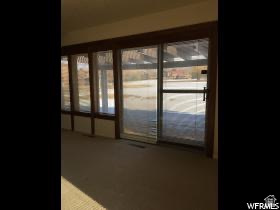 WHITE BARN - Residential Income