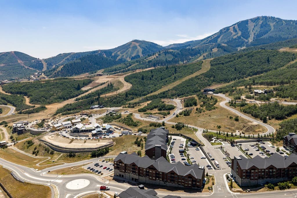 Photo of 2303 DEER HOLLOW RD #2212, Park City, UT 84060 (MLS # 2177484)