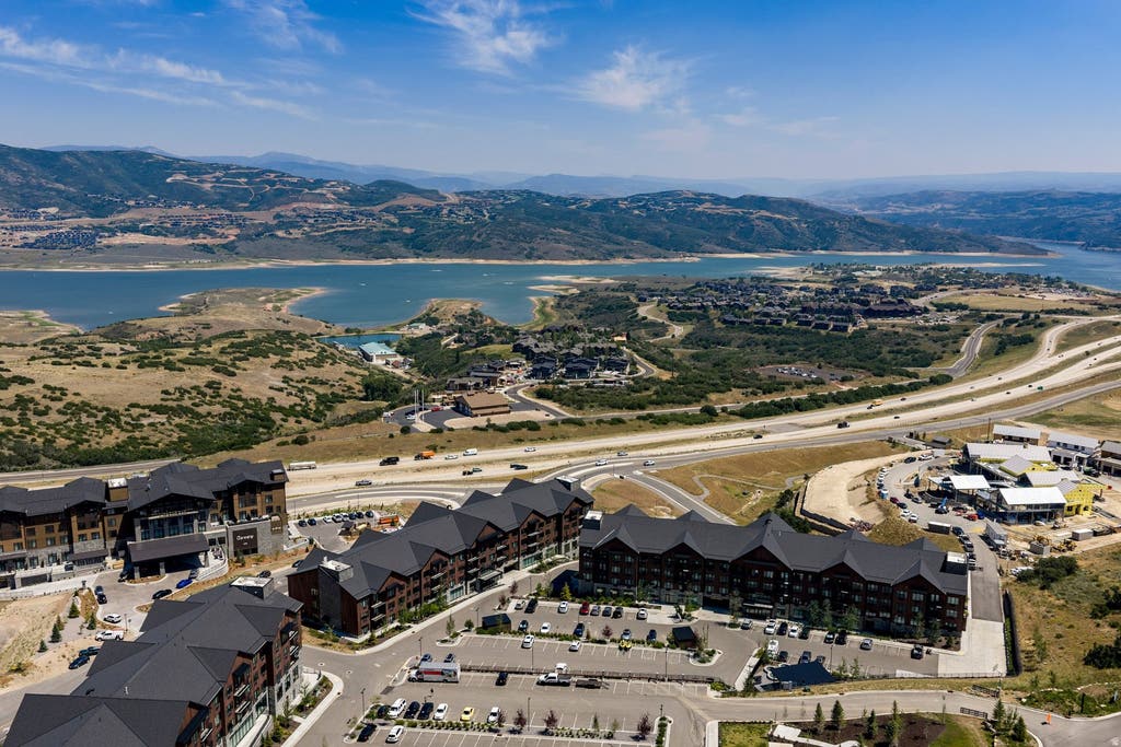 Photo of 2303 DEER HOLLOW RD #2212, Park City, UT 84060 (MLS # 2177484)