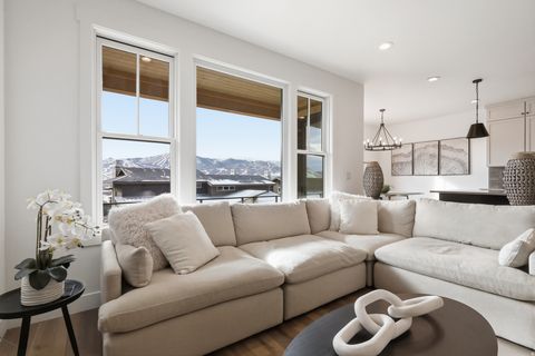 Tiny photo for 11687 N SHORELINE DR, Hideout, UT 84036 (MLS # 2125854)