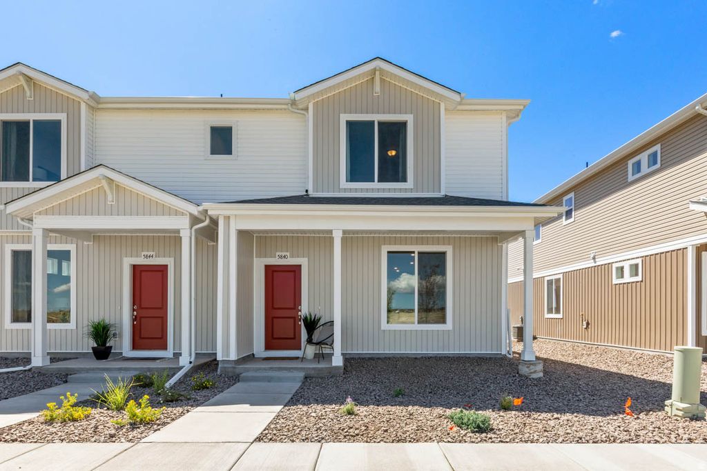 Photo of 254 E HARKER CREEK ST #118, Saratoga Springs, UT 84045 (MLS # 2120819)