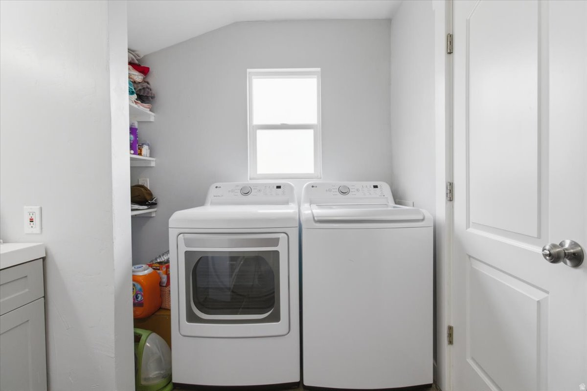 MORONI - Residential