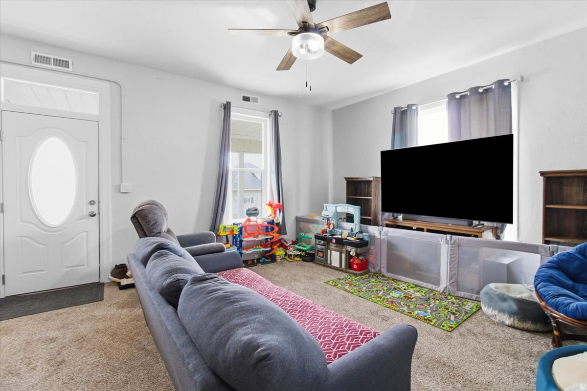 MORONI - Residential