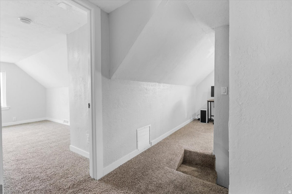 MORONI - Residential