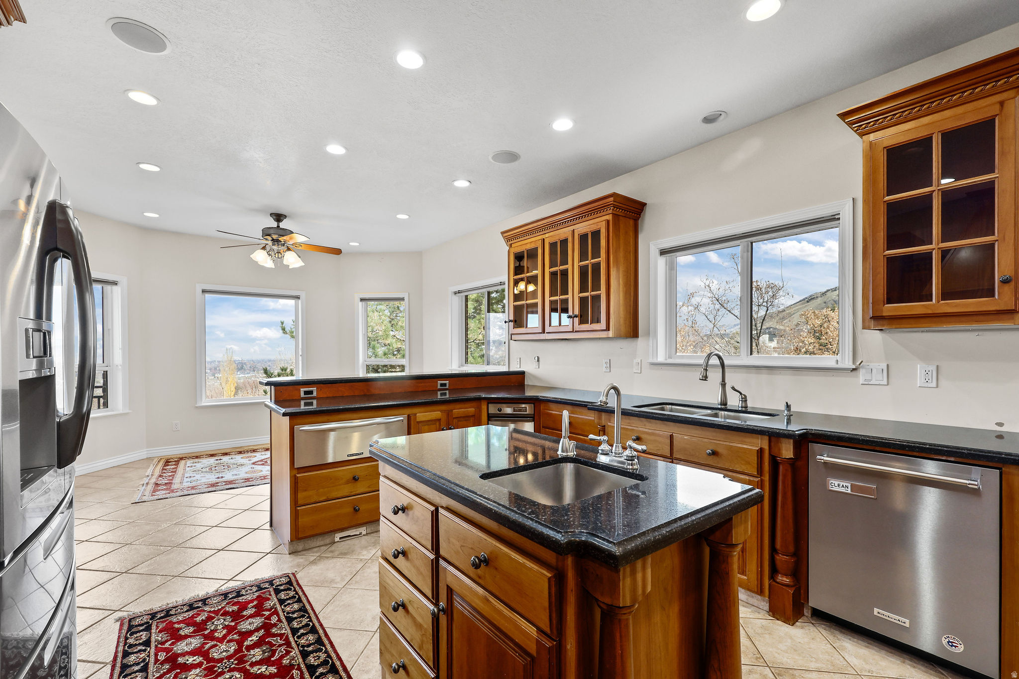 FOX RIDGE - Residential