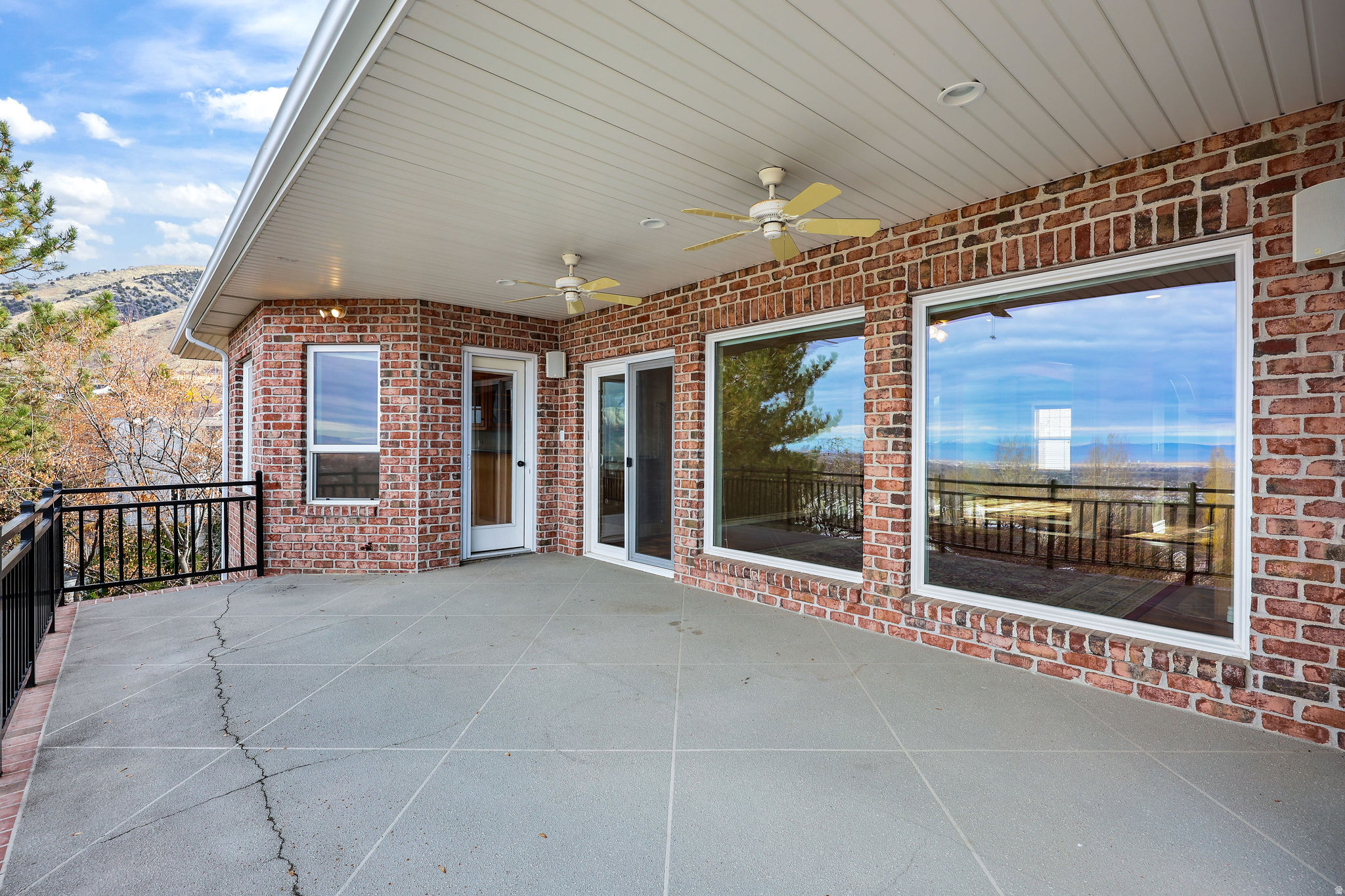 FOX RIDGE - Residential