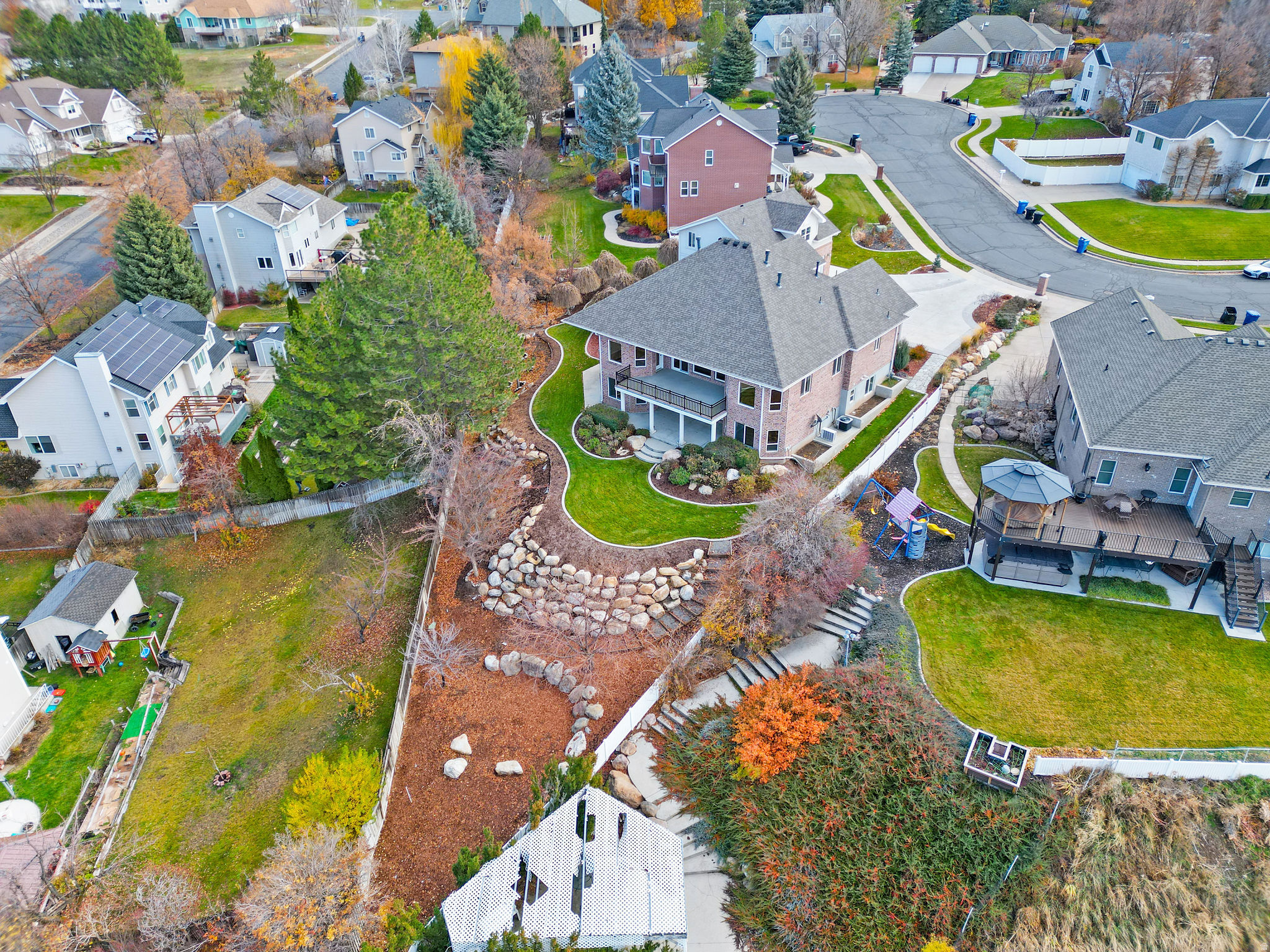 FOX RIDGE - Residential