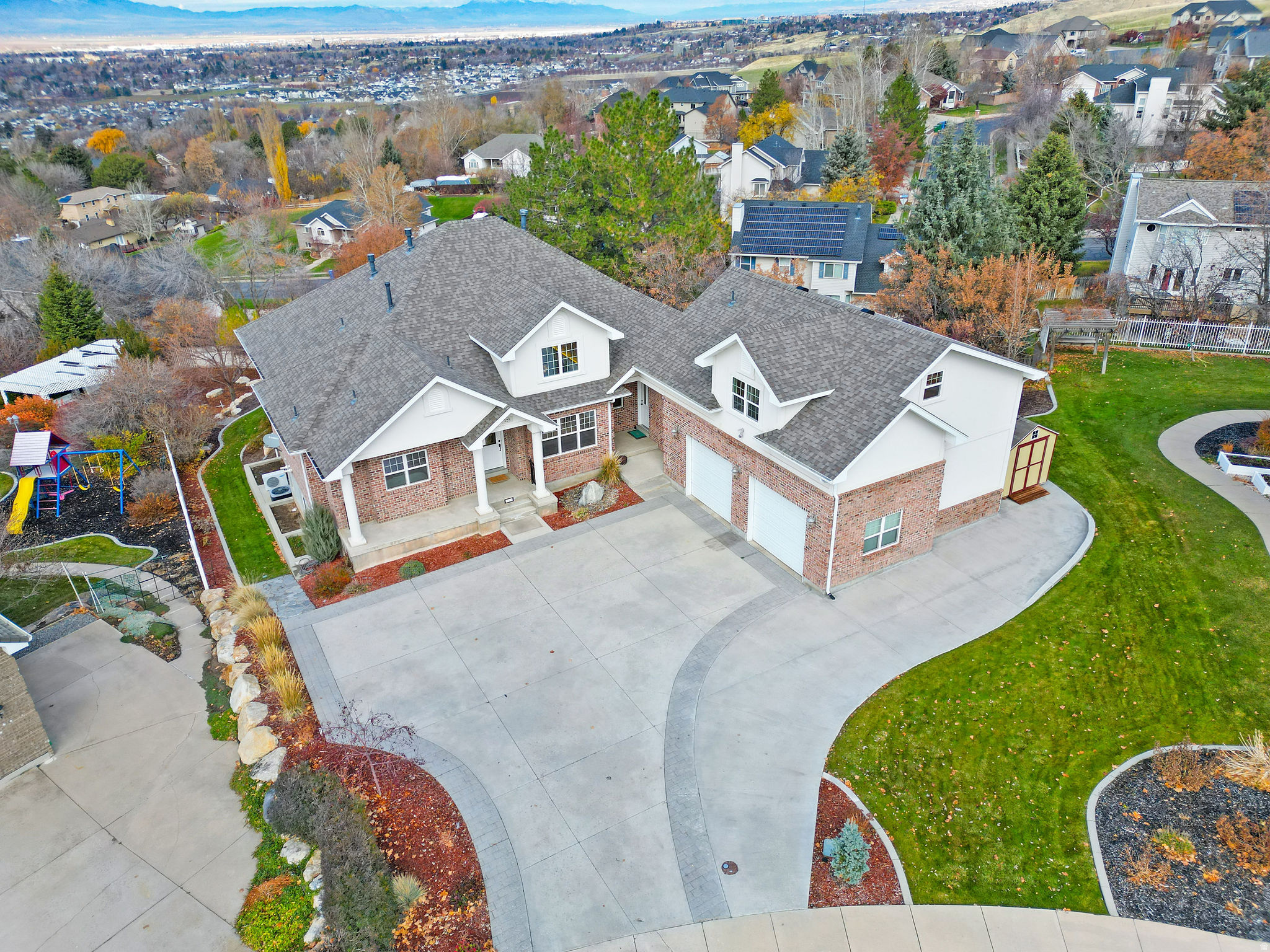 FOX RIDGE - Residential