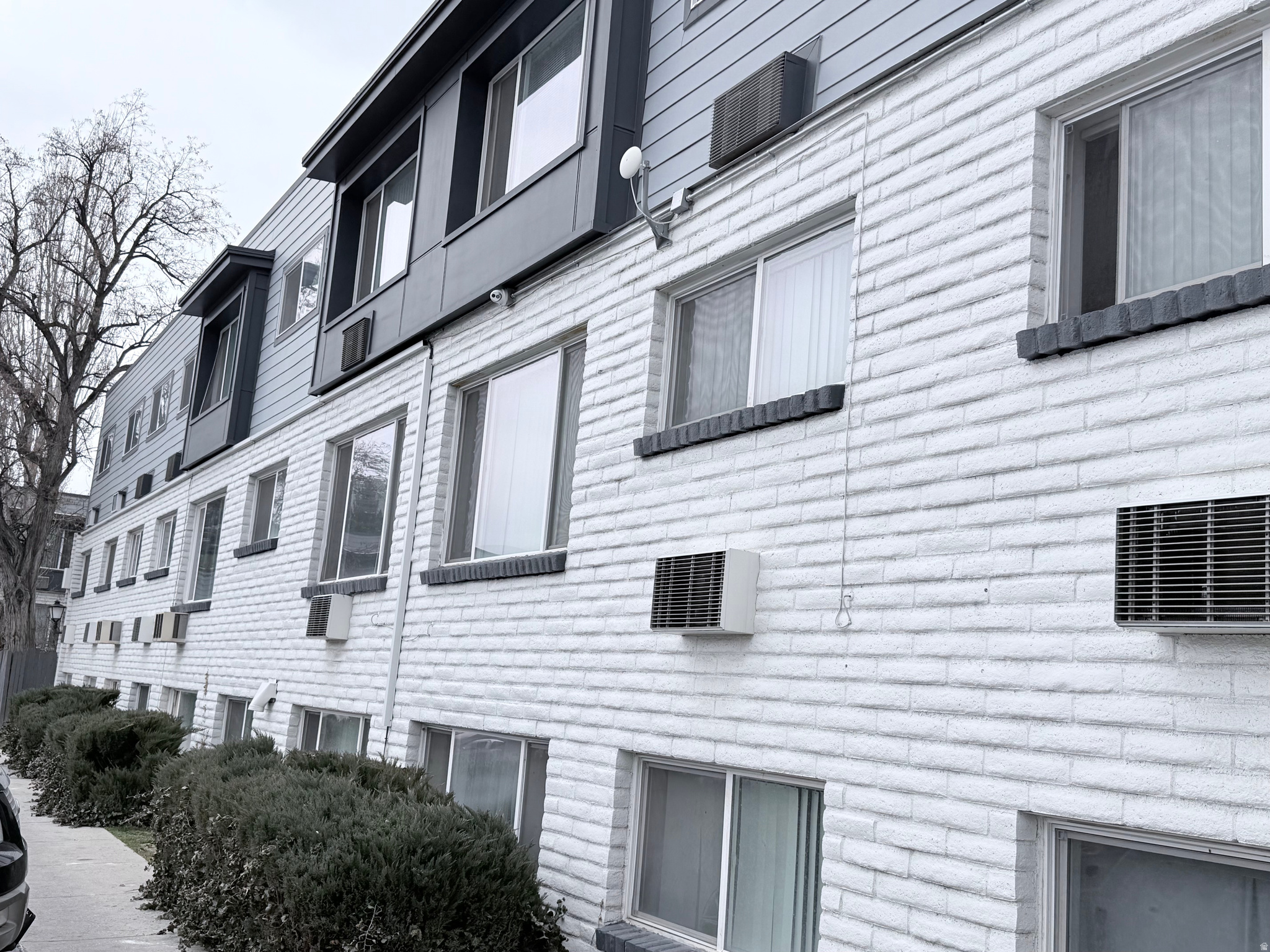 CEDAR POINTE CONDO - Residential