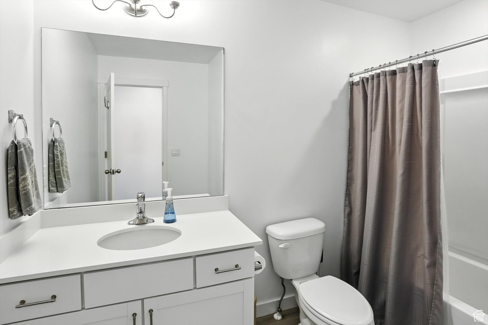 FOOTHILL VILLAGE - Residential