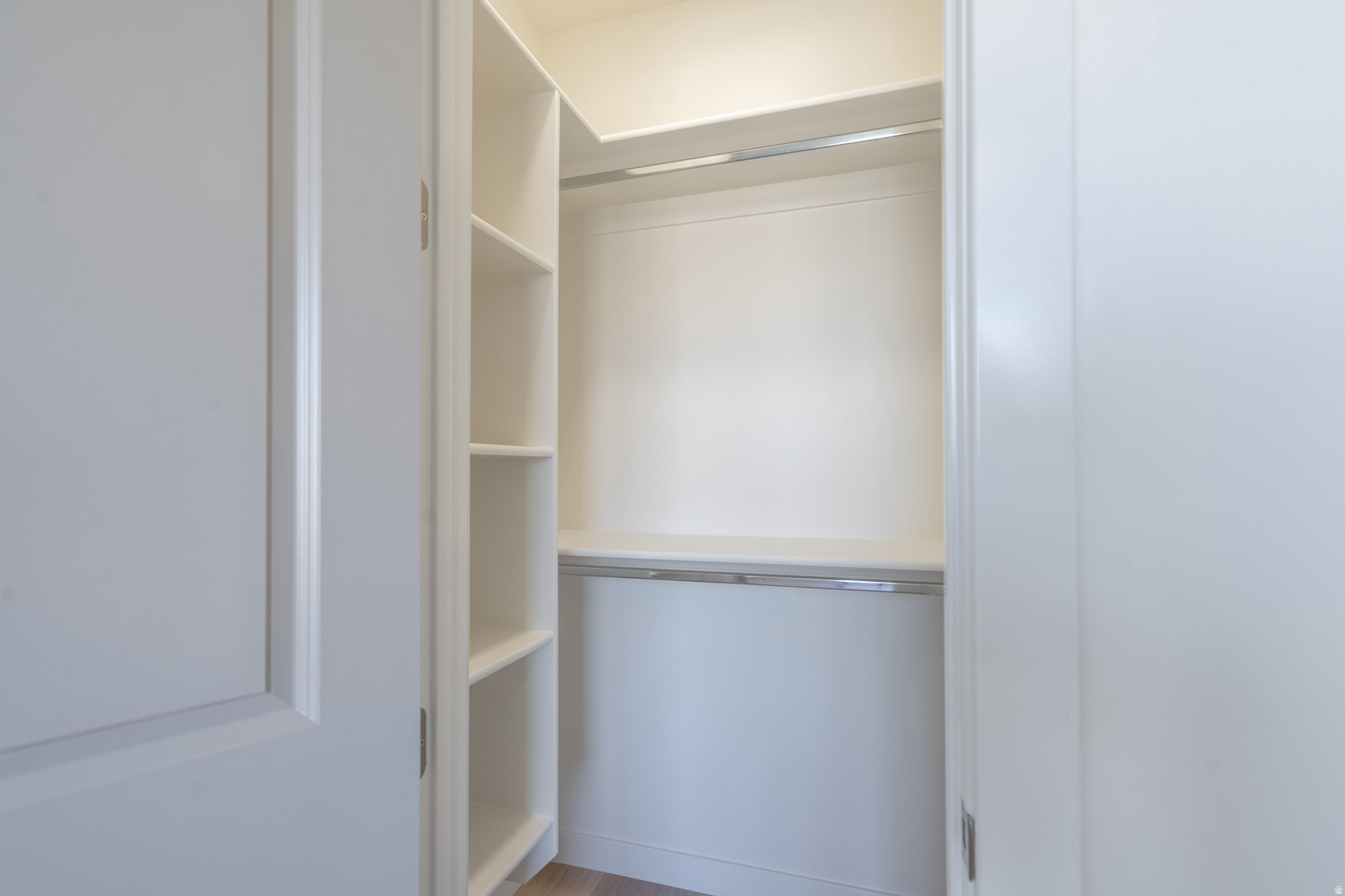 SKY VIEW - Residential Income