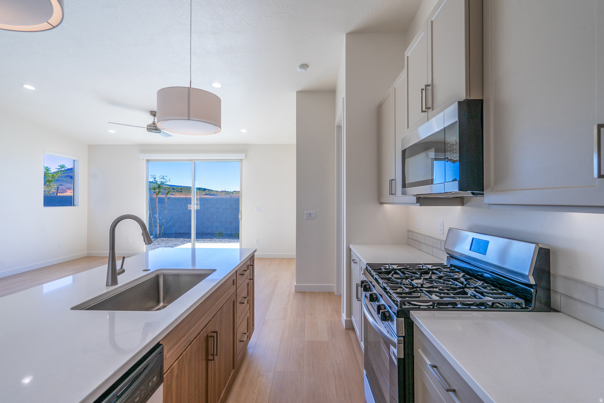 SKY VIEW - Residential Income