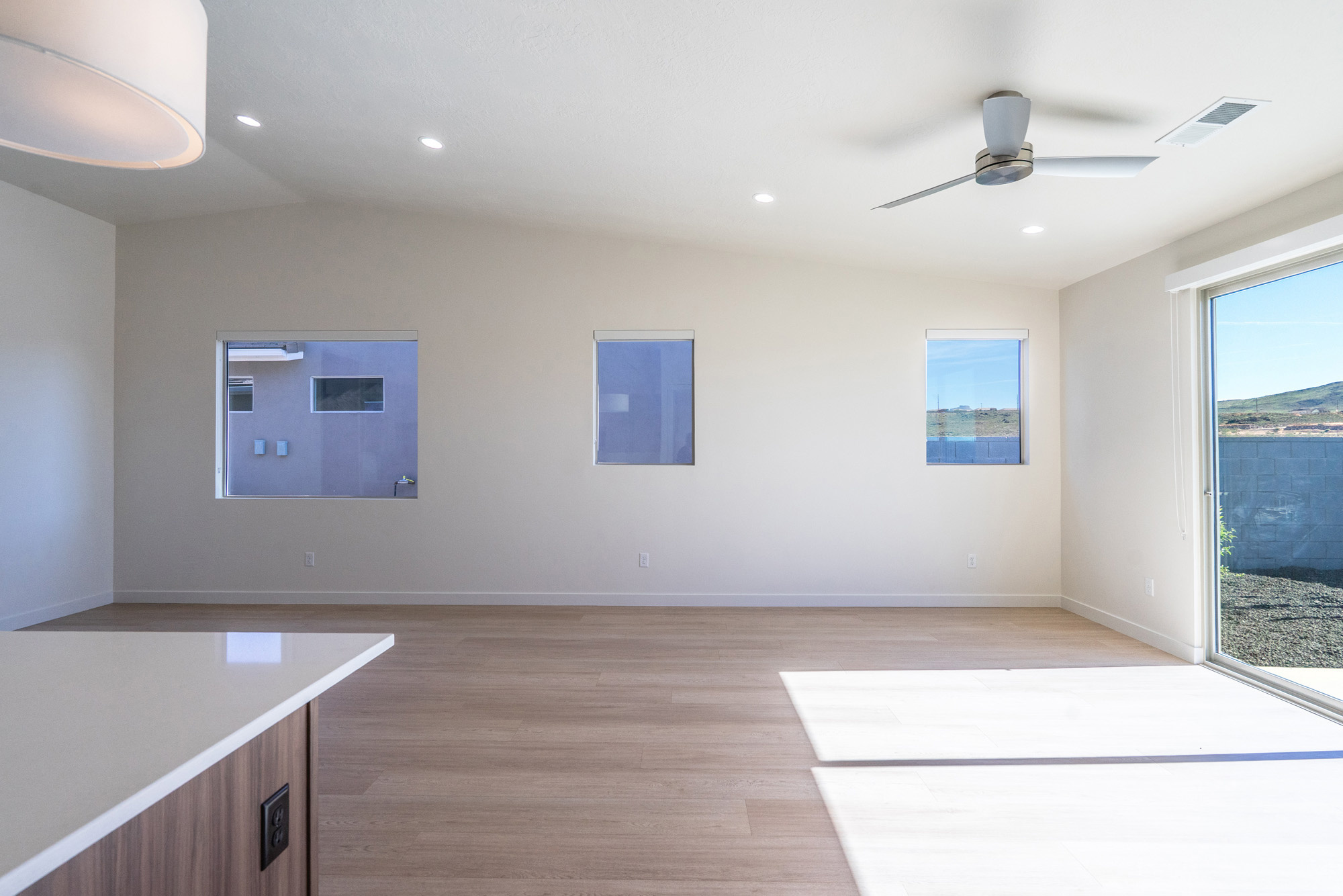 SKY VIEW - Residential Income