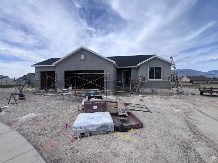 Brand new open floor plan rambler. 3rd car garage, soft close cabinets, undermount sinks, upgraded LVP flooring, tankless water heater, separate tub and shower. Quick move in. Almost complete. Ask about the builder preferred lender incentives.