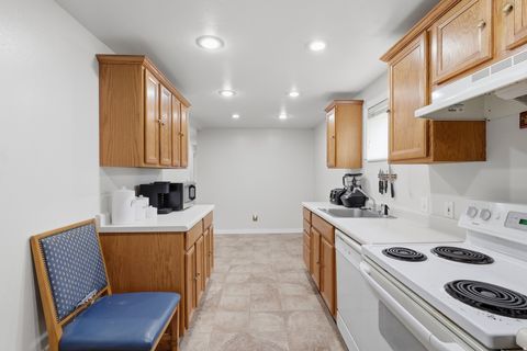Tiny photo for 1285 MOHICAN CIR, Pleasant Grove, UT 84062 (MLS # 2150044)