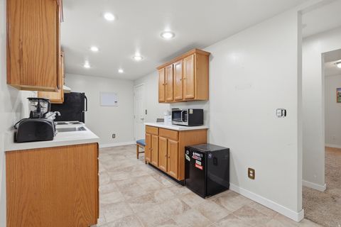 Tiny photo for 1285 MOHICAN CIR, Pleasant Grove, UT 84062 (MLS # 2150044)