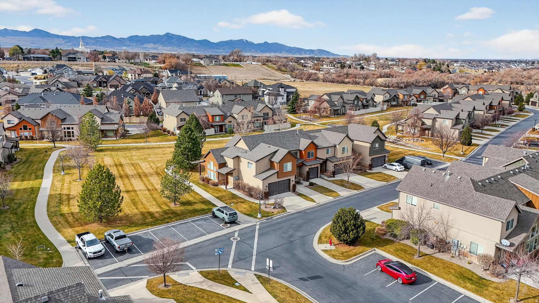 RIVERWALK - Residential