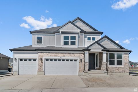 Photo of 611 N BRIARWOOD LN, Lindon, UT 84042 (MLS # 2110771)