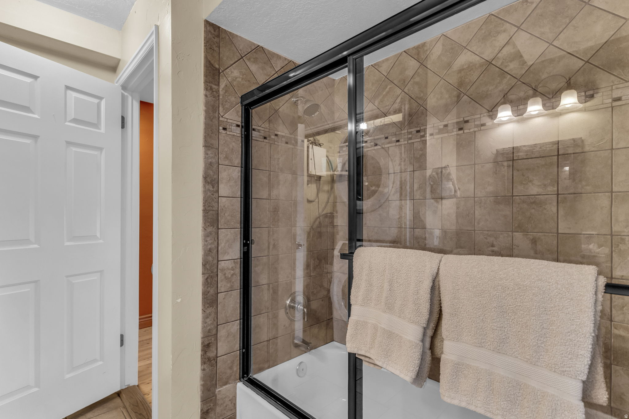 SUN CREEK CONDO - Residential