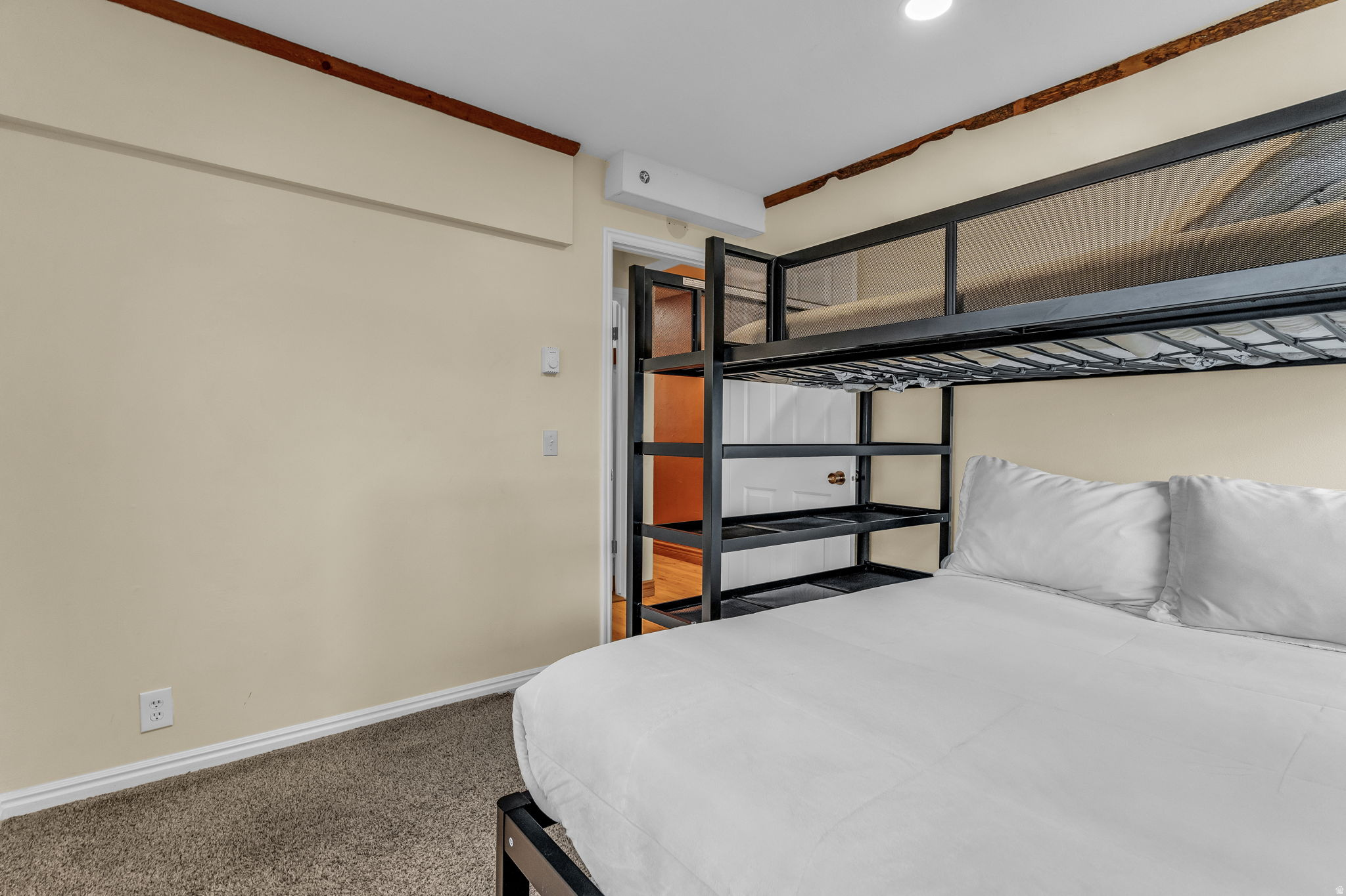 SUN CREEK CONDO - Residential