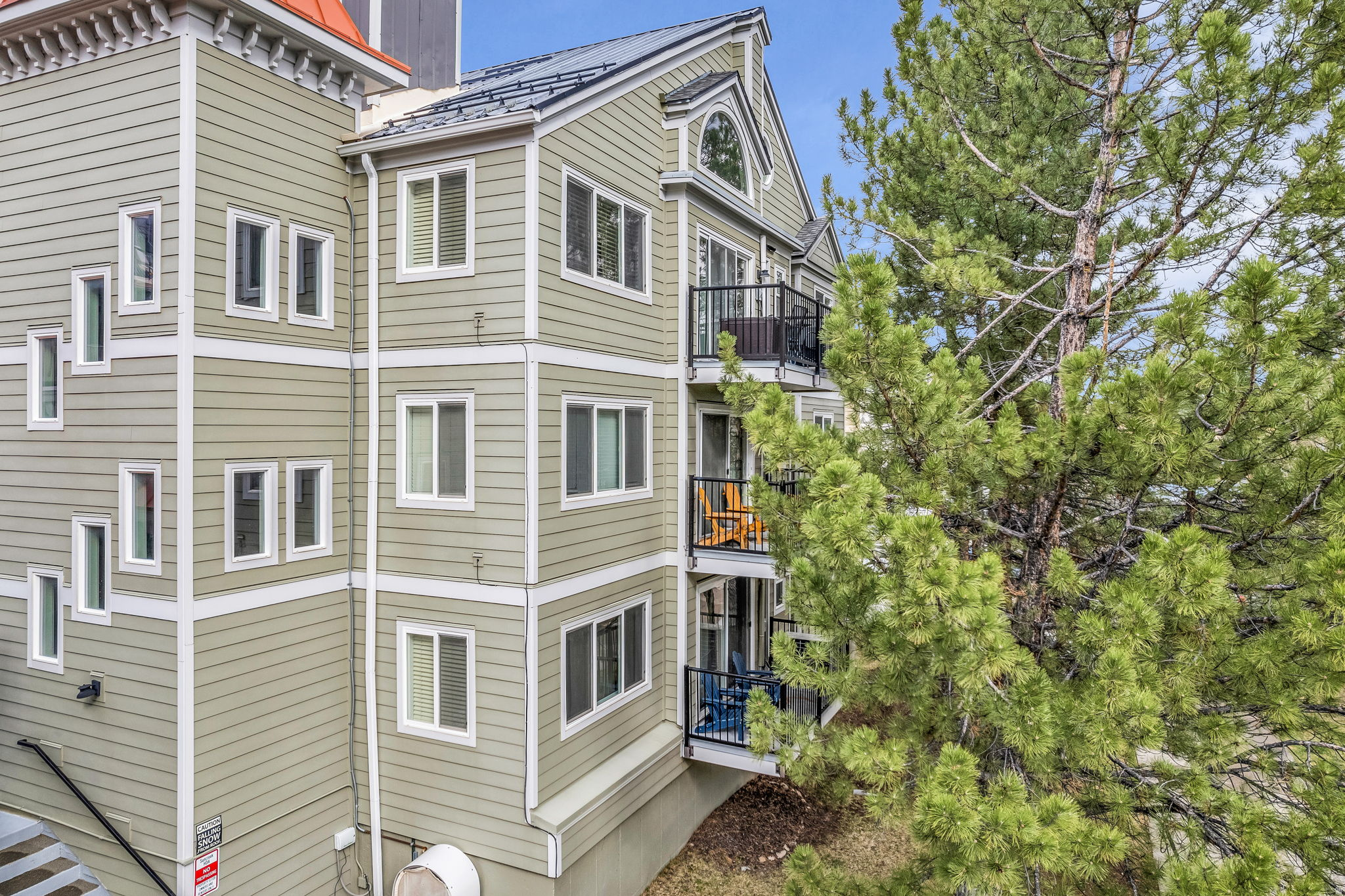 SUN CREEK CONDO - Residential