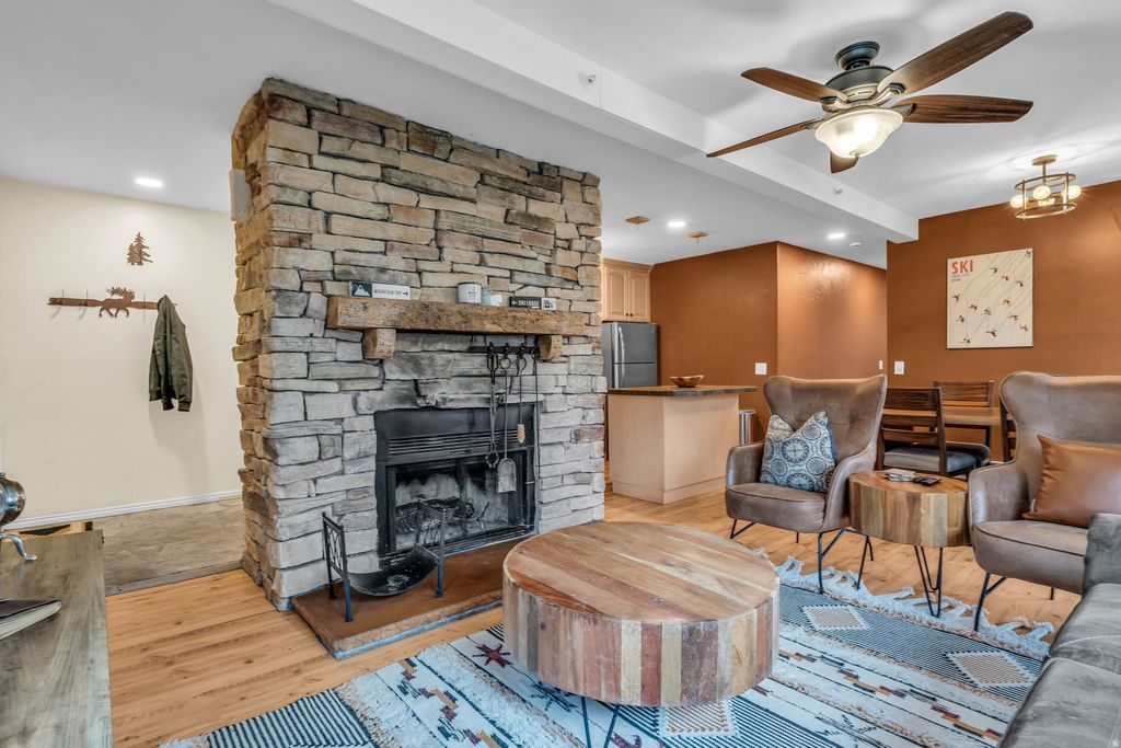 Photo of 1885 PROSPECTOR AVE #B12, Park City, UT 84060 (MLS # 2149789)
