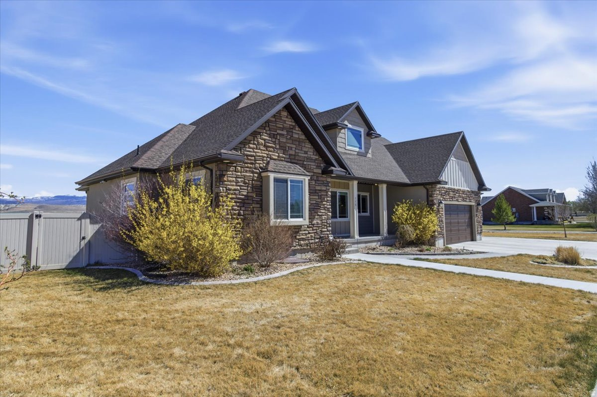 MAJESTIC MEADOWS SUBD - Residential