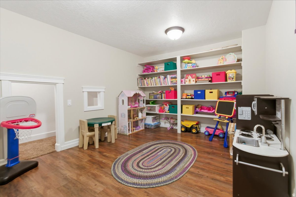 MAJESTIC MEADOWS SUBD - Residential