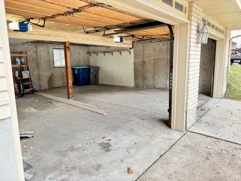 Tiny photo for 4685 PORTER AVE, South Ogden, UT 84403 (MLS # 2141364)