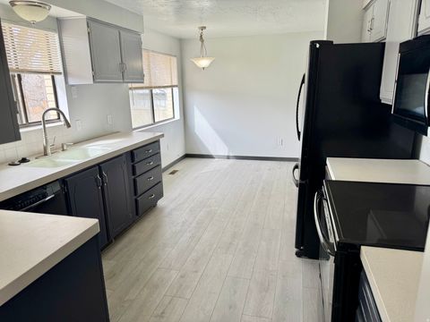 Tiny photo for 4685 PORTER AVE, South Ogden, UT 84403 (MLS # 2141364)