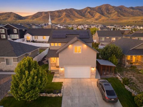 Homes For Sale - 4132 N Shirley Ln<br/> Eagle Mountain, UT 84005