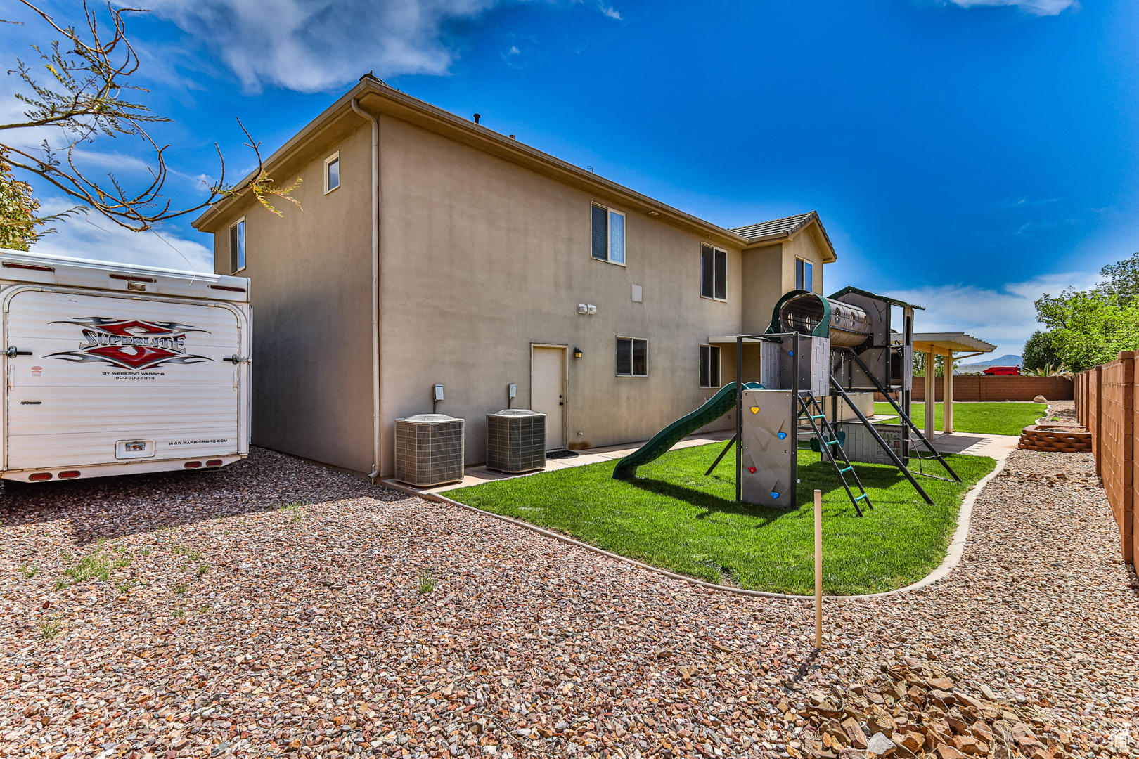 DIXIE COUNTRY LANE ESTATES - Land