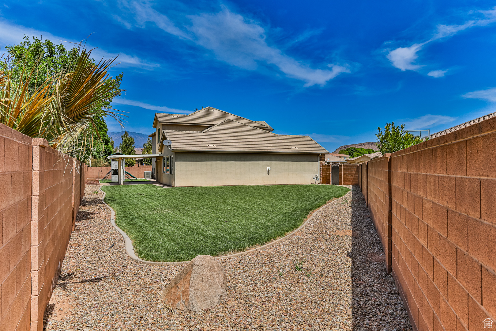DIXIE COUNTRY LANE ESTATES - Land