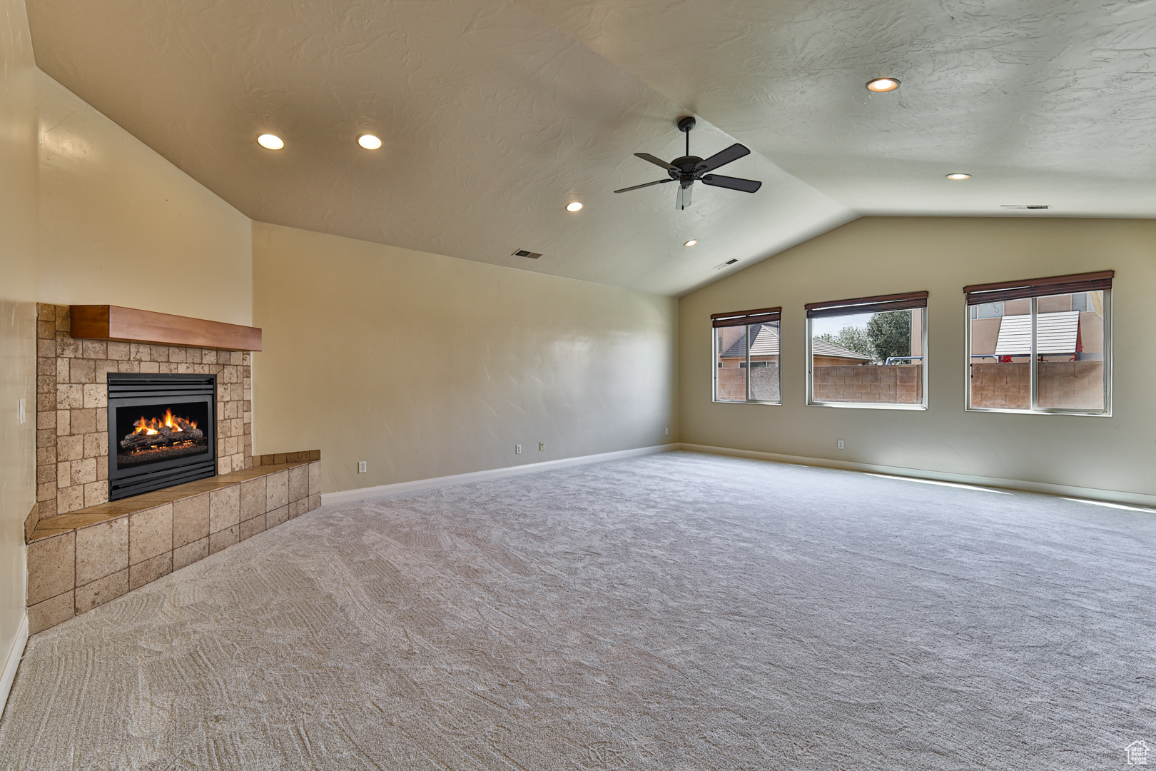 DIXIE COUNTRY LANE ESTATES - Land