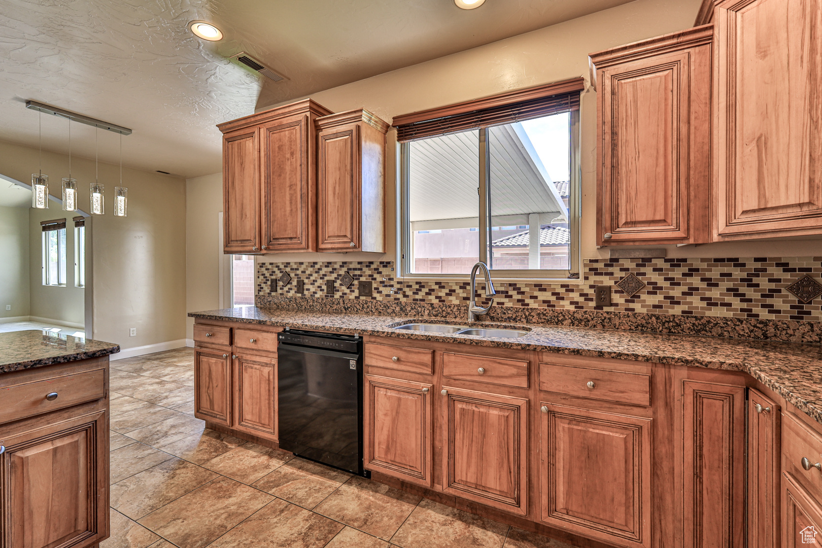 DIXIE COUNTRY LANE ESTATES - Land
