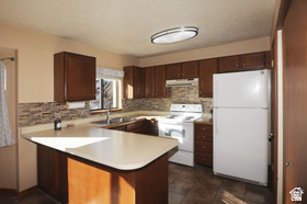 CANYON TERRACE - Residential