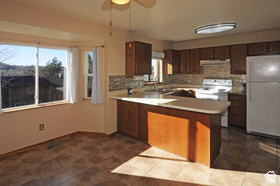 CANYON TERRACE - Residential