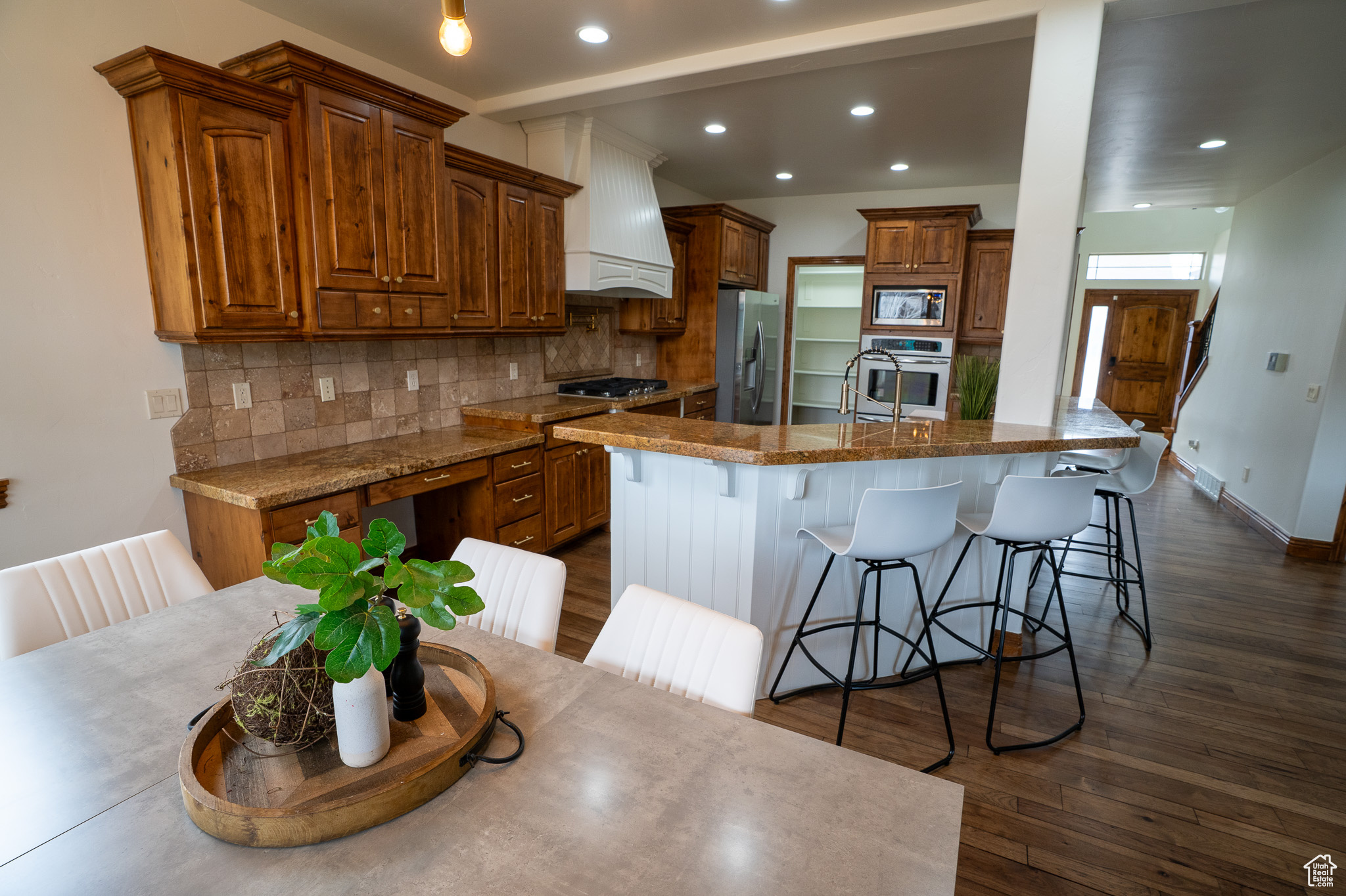 4086 W Park Cir, Highland, Utah image 7