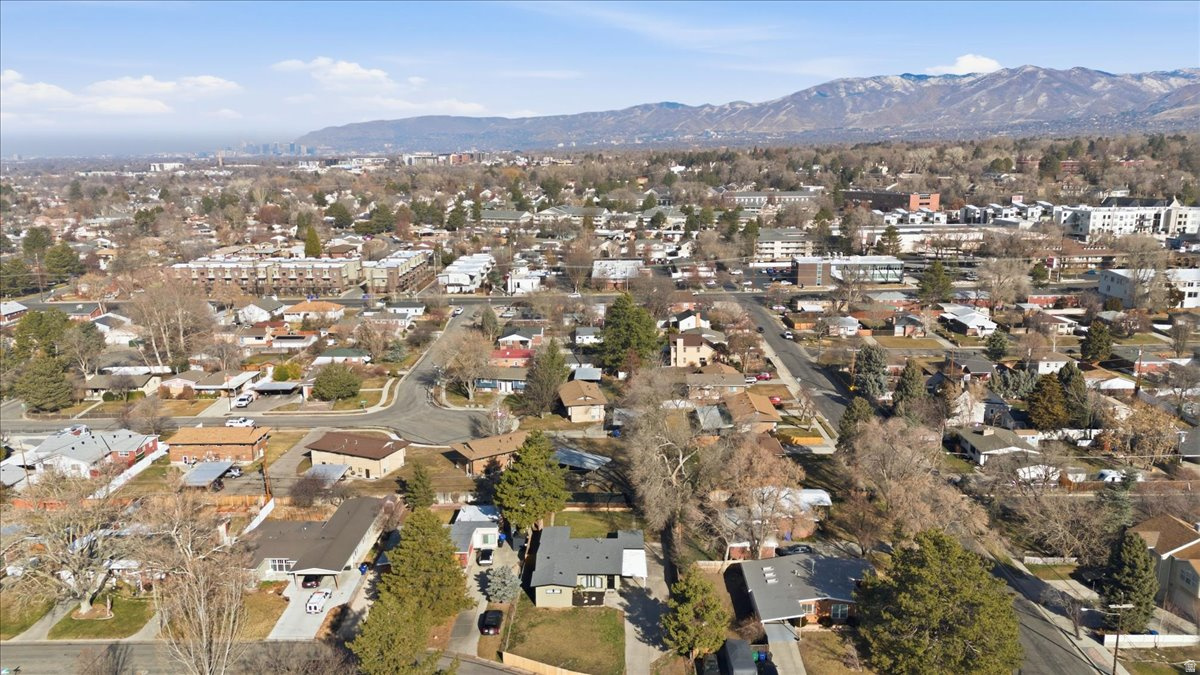 MC GHAN - Residential