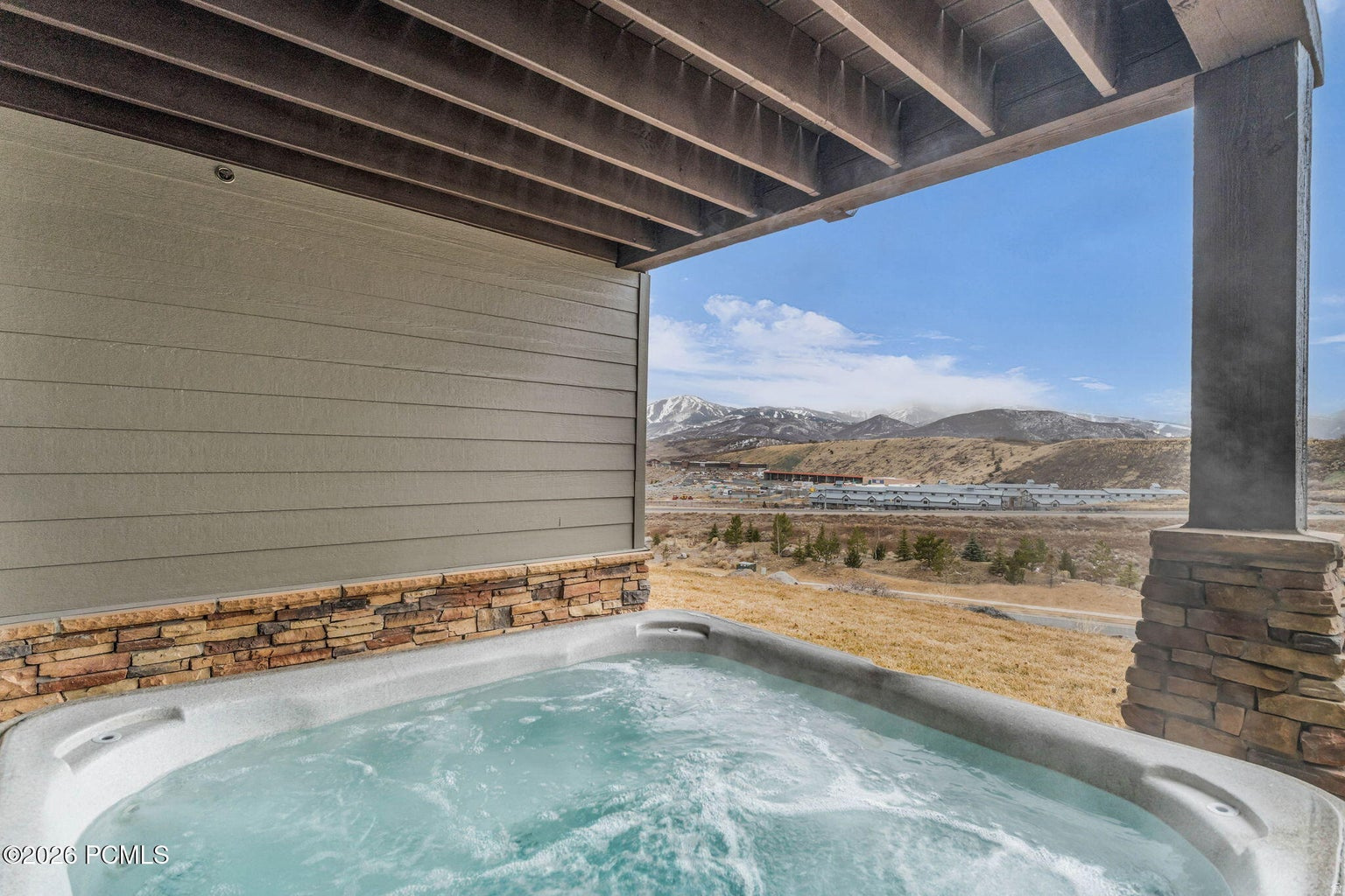 BLACK ROCK RIDGE - Residential