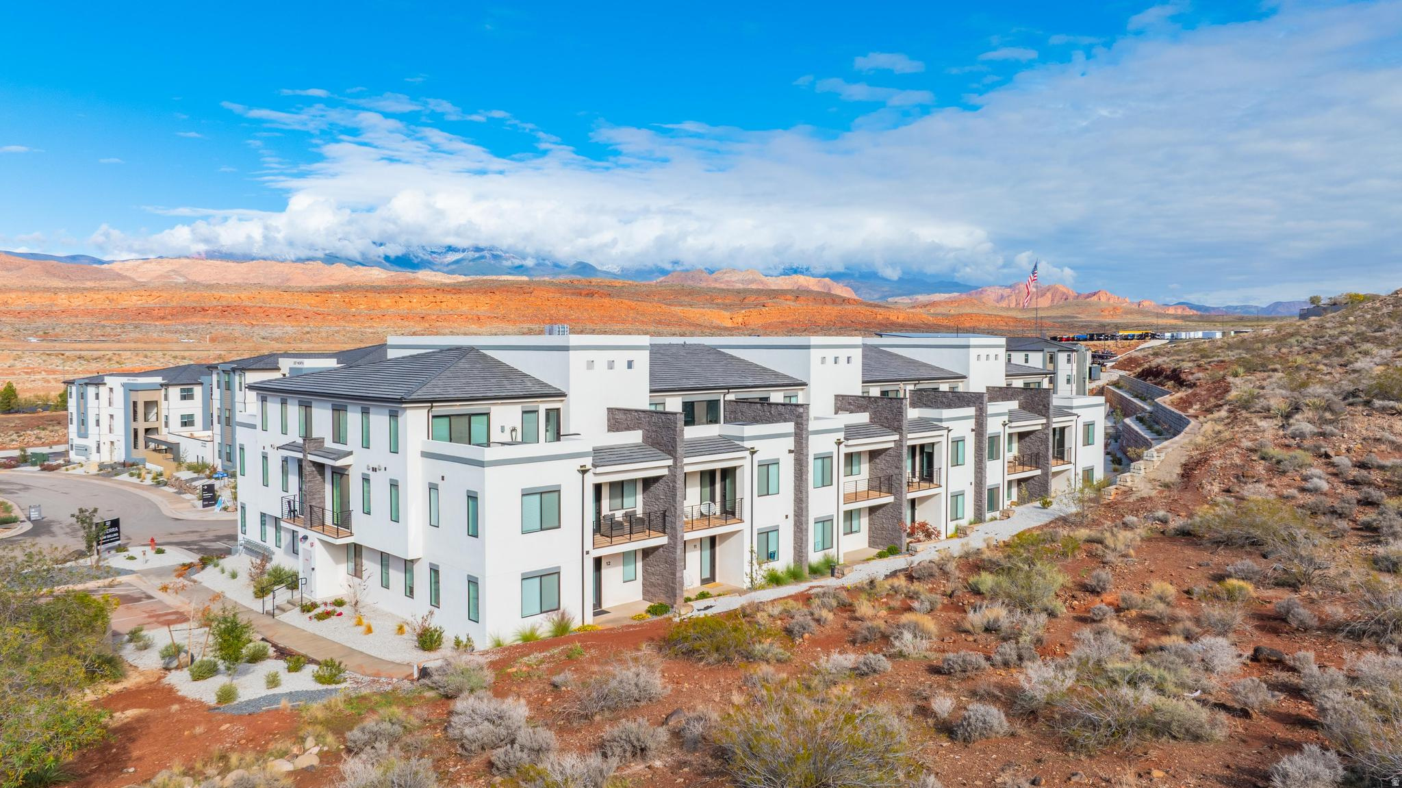 THE TERRA LOFTS - Residential