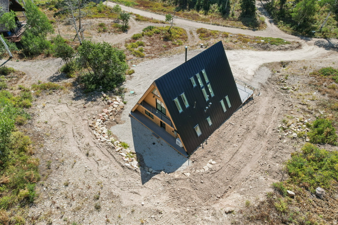 PINE MEADOW RANCH - Residential