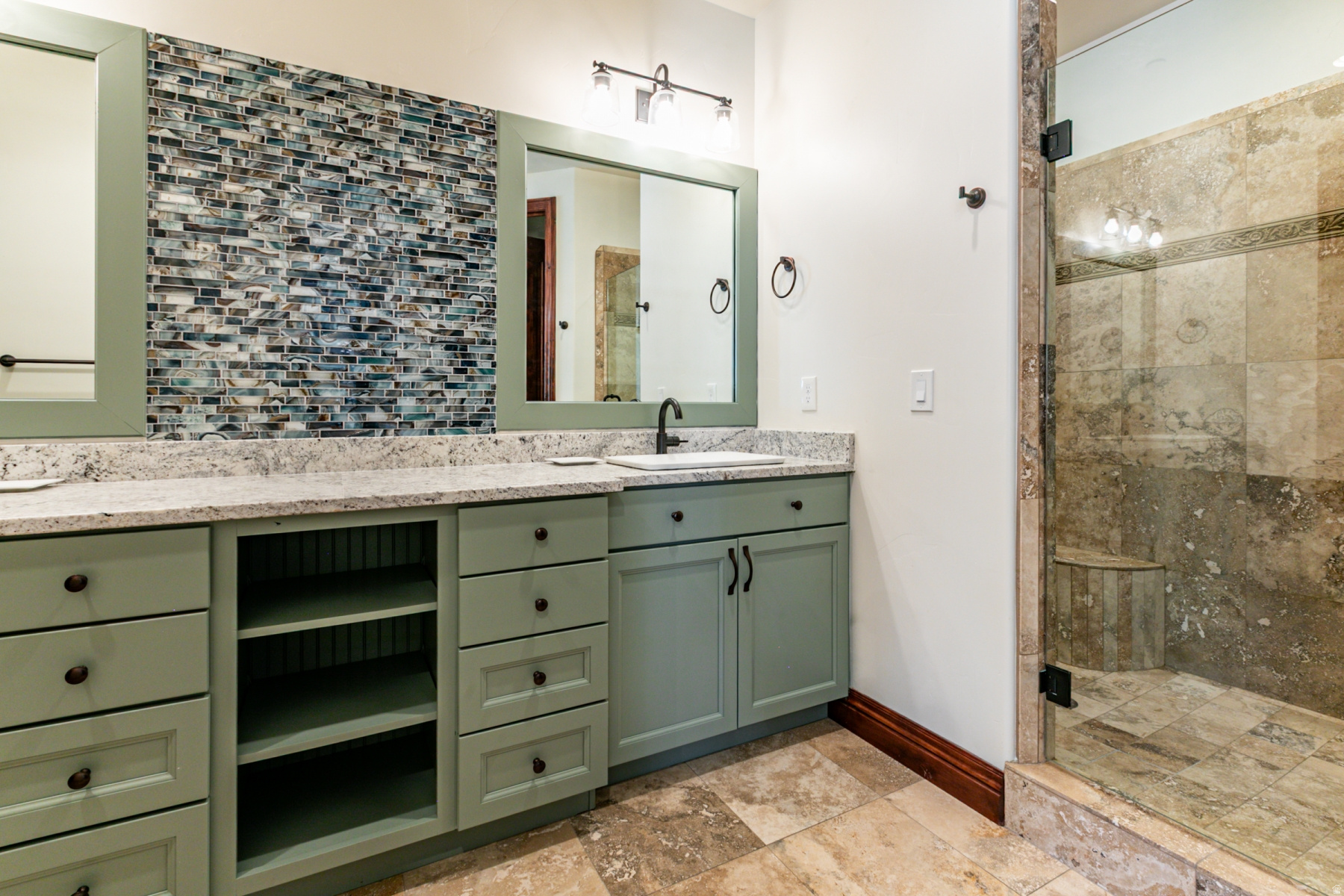 JORDANELLE - Residential Lease